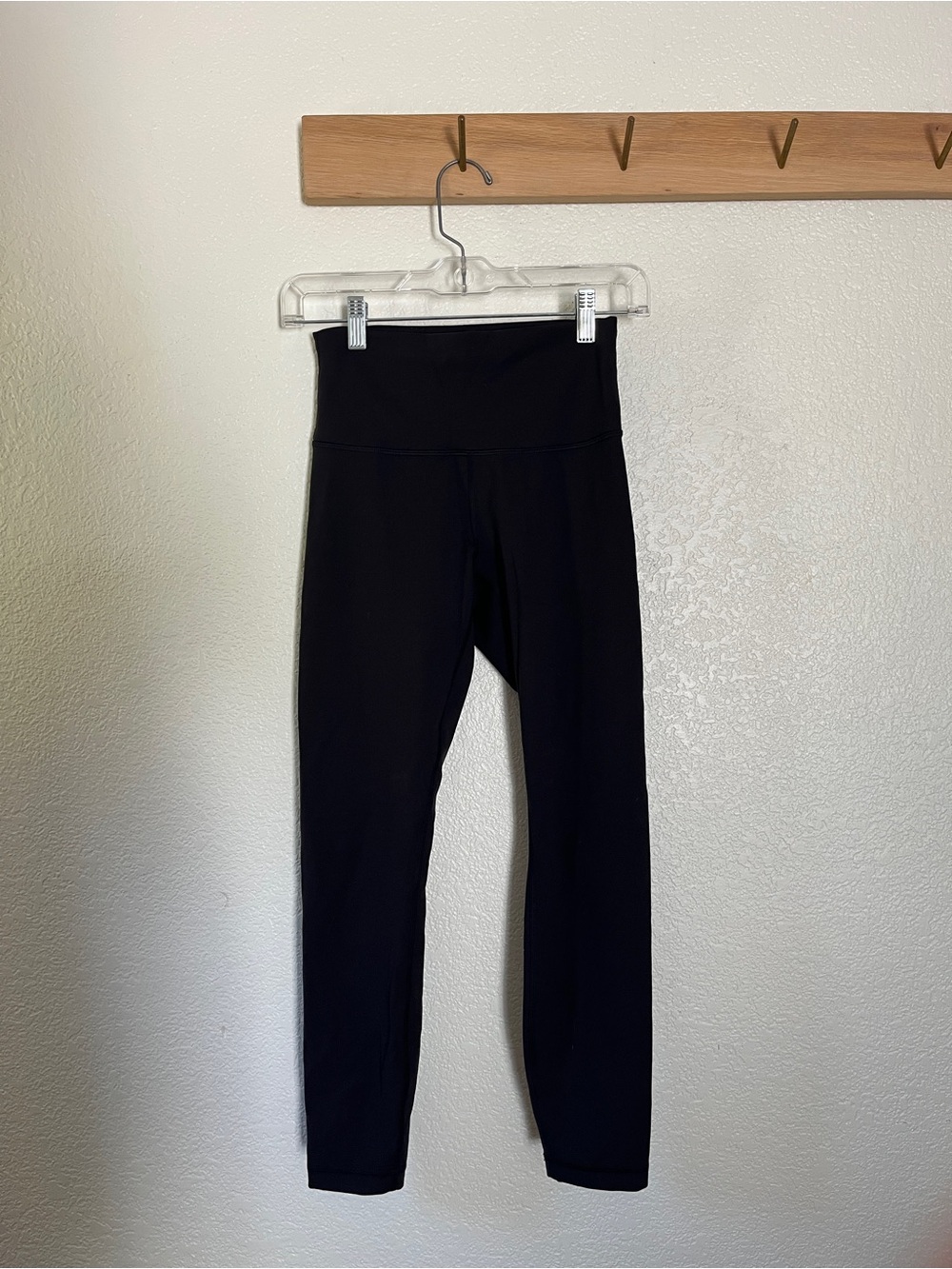 Bundle of TWO leggings, size small / size 6